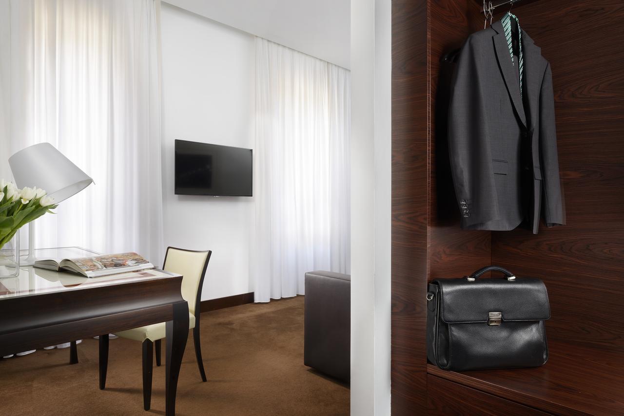 Milano Castello Luxury Apartment Milão Exterior foto