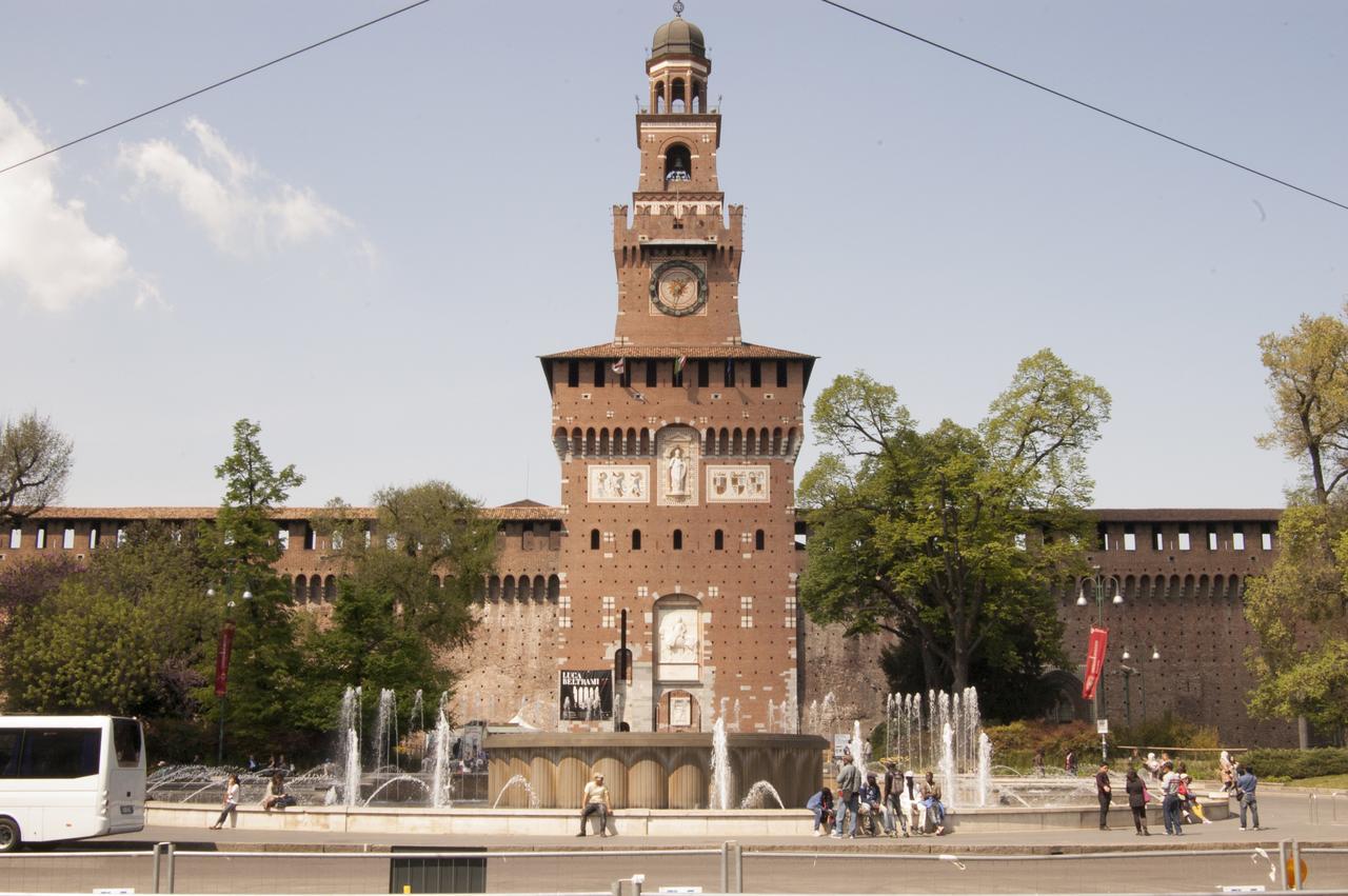 Milano Castello Luxury Apartment Milão Exterior foto